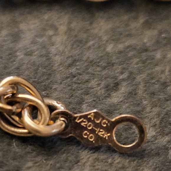 AJC Co. Vintage 12K Gold-Filled Rope Necklace - Picture 5 of 8